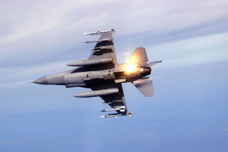Jet Tempur F-16