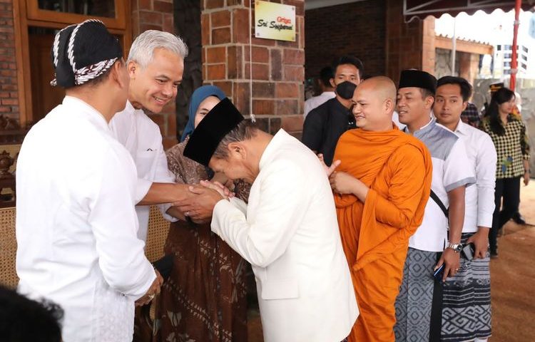 lettersforvivian.org