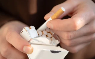 Hubungan Antara Merokok dan Stroke: Apa yang Harus Anda Ketahui